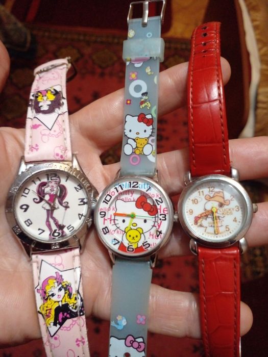 Детские часы. Цена за все.