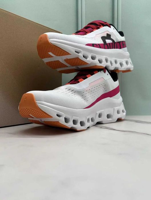 Buty do biegania On Cloudmonster dla kobiet, białe i czerwone r.39