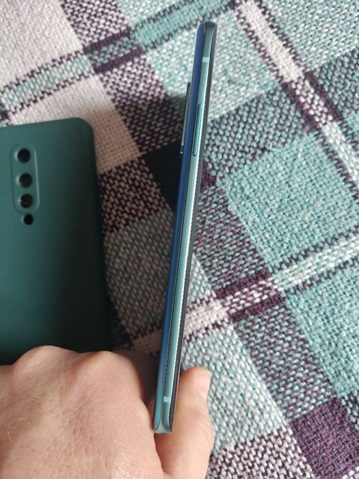 Продам OnePlus 8 8/128 стан чудовий