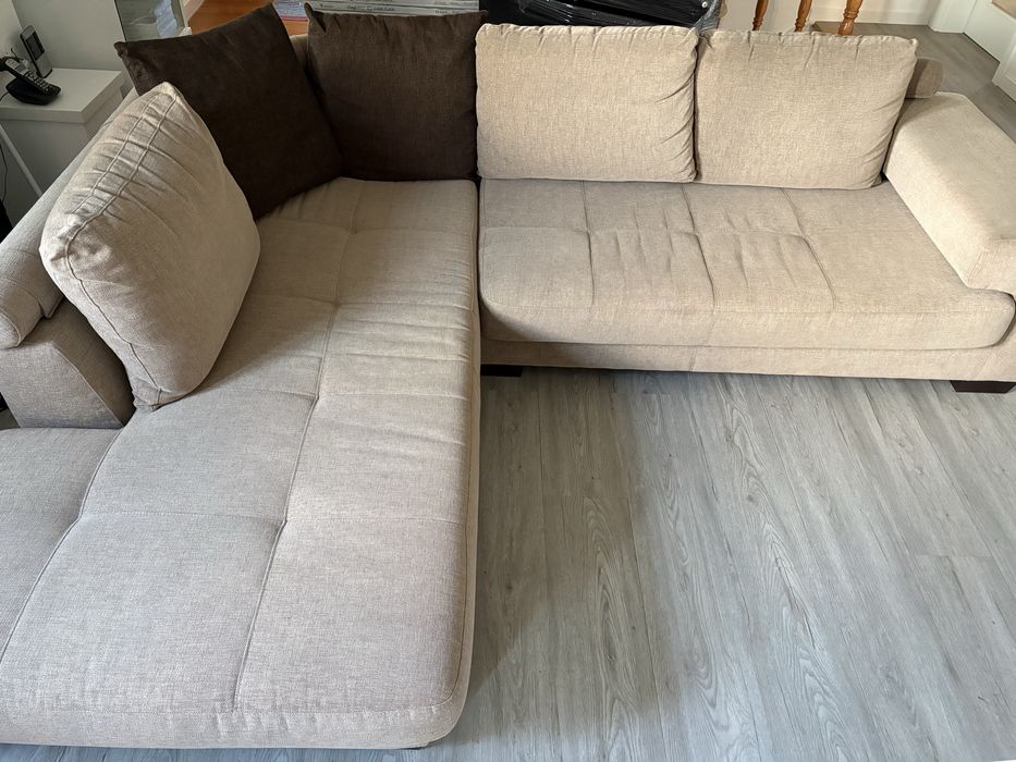 Sofá e Mesa de Centro