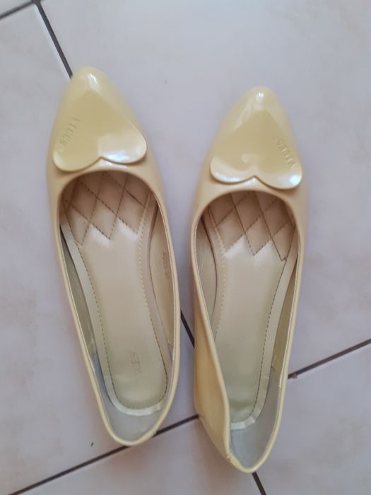 Baleriny lakierowane vices