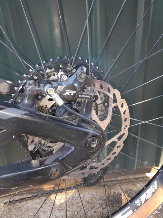 Bicicleta Cube ams 100 c:68 +Rolos de treino indoor horizontais Deuter