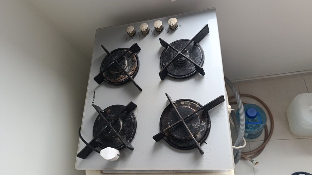 Газова поверхня Electrolux