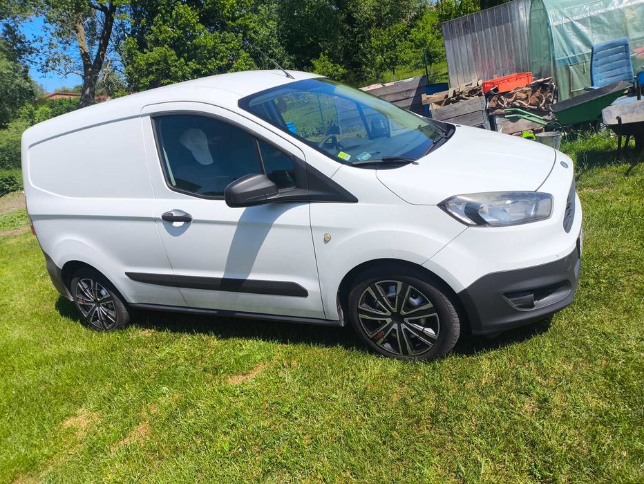 ford transit courier