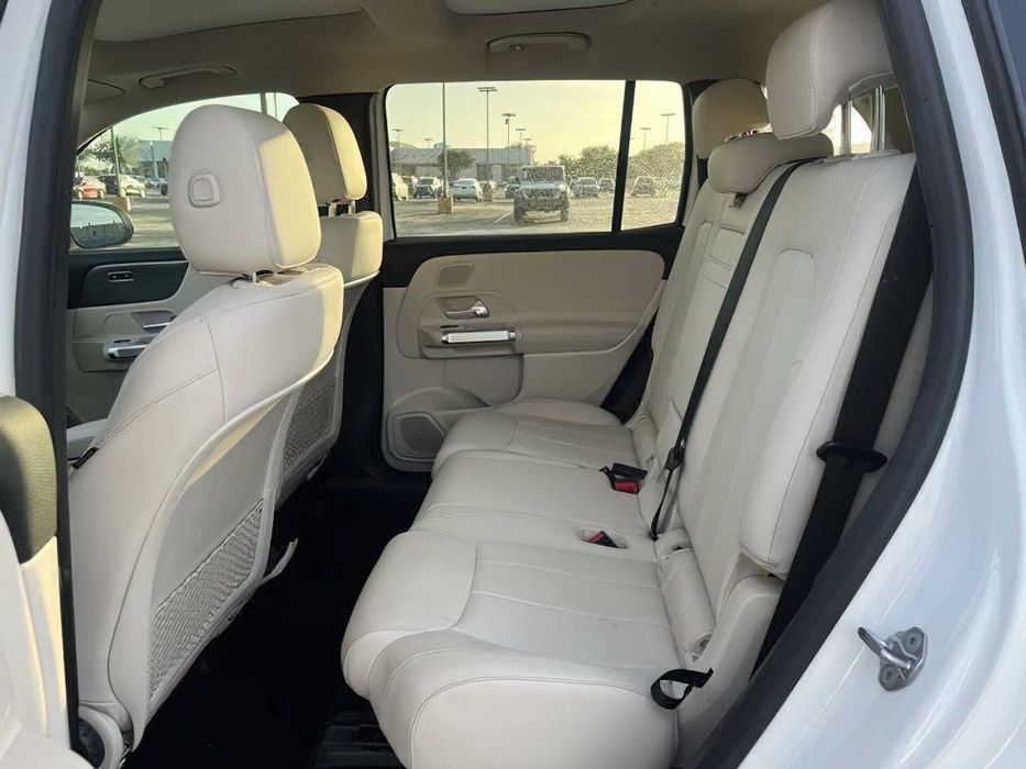 Mercedes-Benz EQB 300 4MATIC      2022