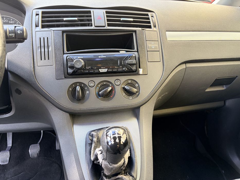 Ford Focus C-max 1.6 Tdci Preto - Excelente estado