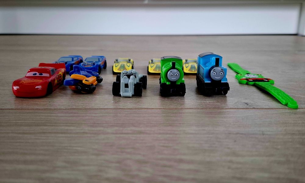 Mini pojazdy. 11 sztuk