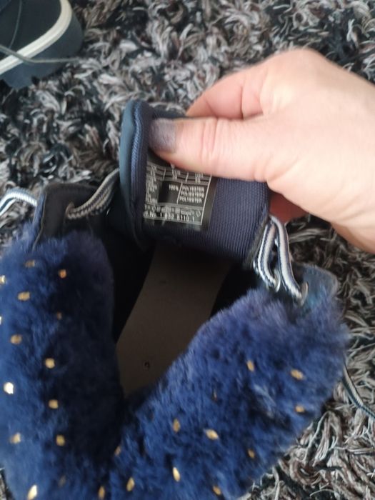 Nowe buty damskie 38 victory