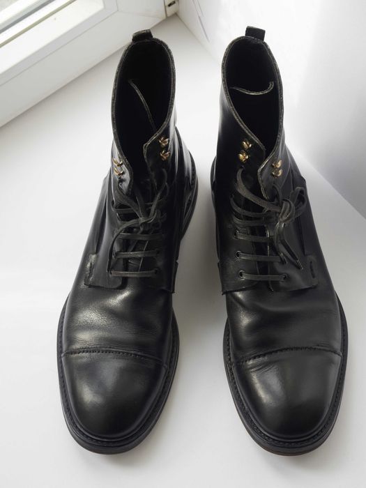 Botas de homem Alexander McQueen em couro preto (tam 43)