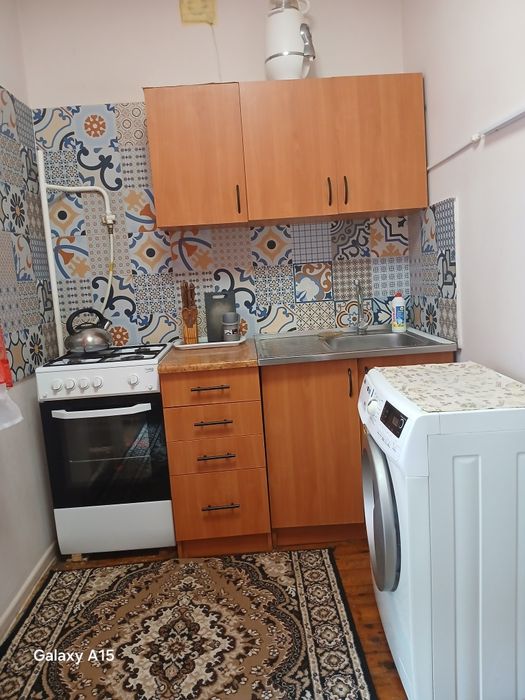 Сдам 1 кв ,центр,р-н 2 и 3 школы 6500гр