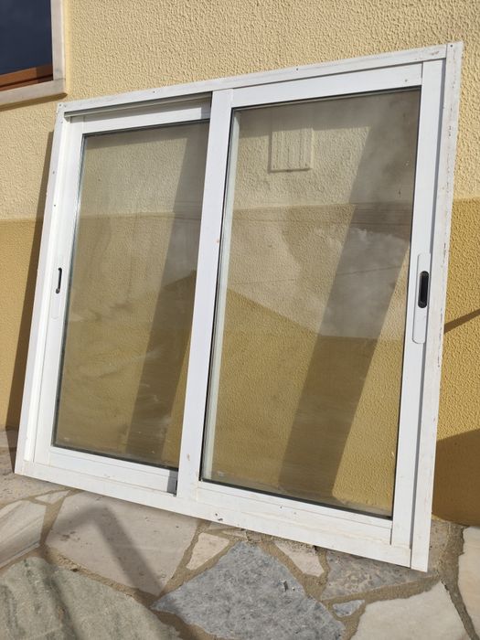 Janela correr 100x100 vidro duplo