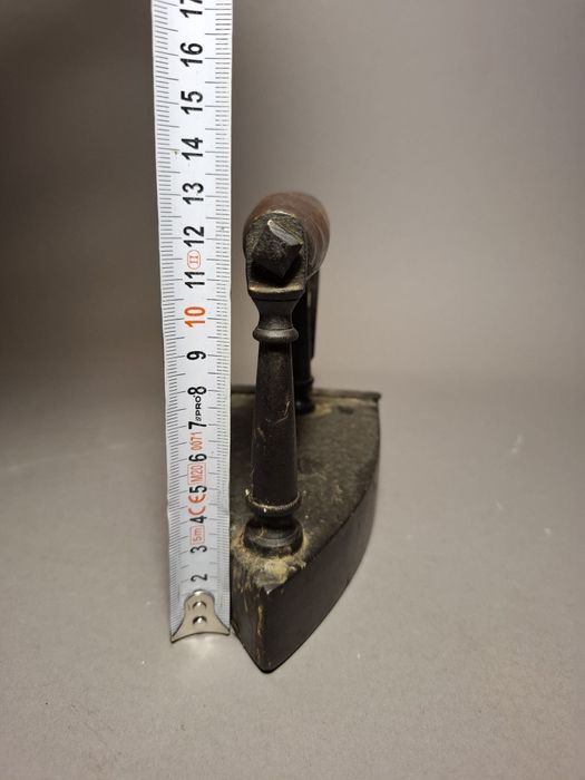 Stare przedwojene żelazko