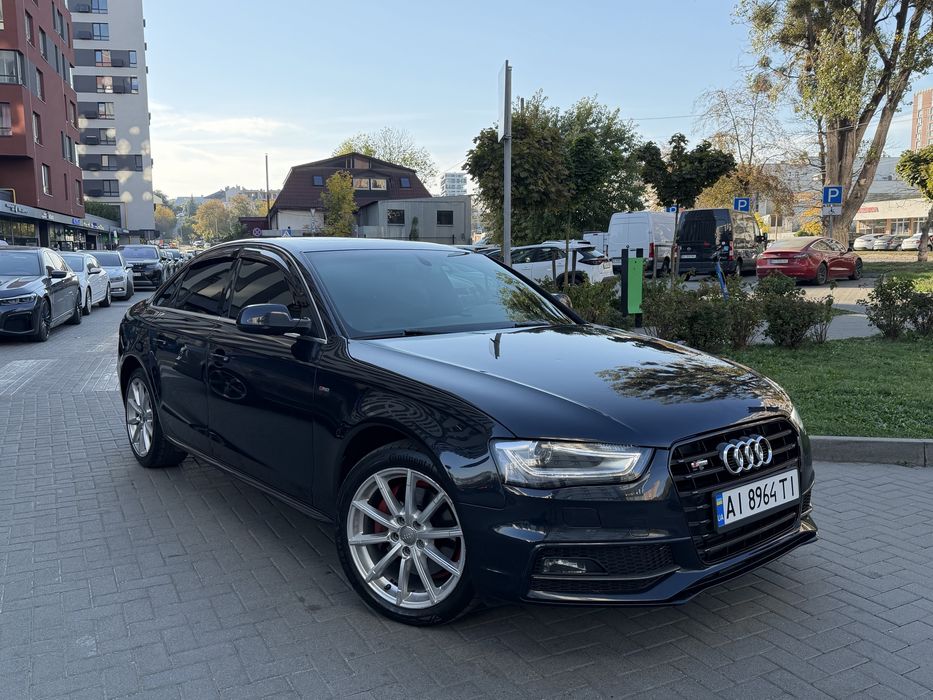 Продам Audi A4 B8