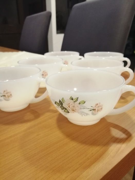 6 Canecas / chávenas de porcelana