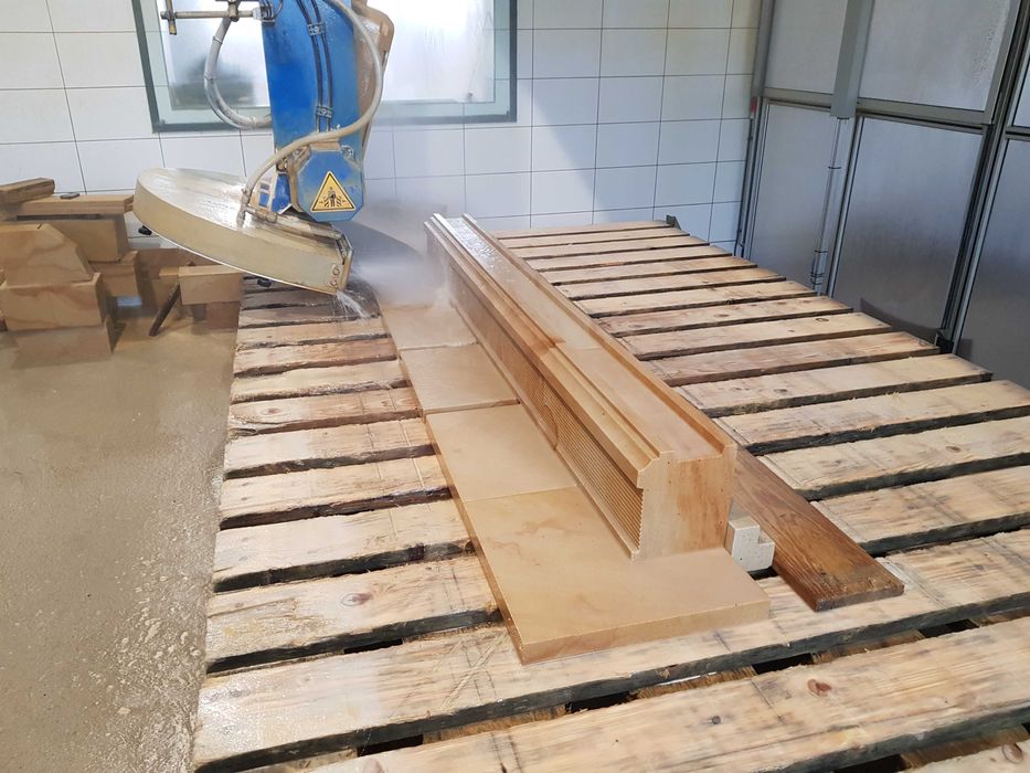 60 Gzyms elewacyjny z piaskowca O02_1 | 100×16×10cm | Sztukateria