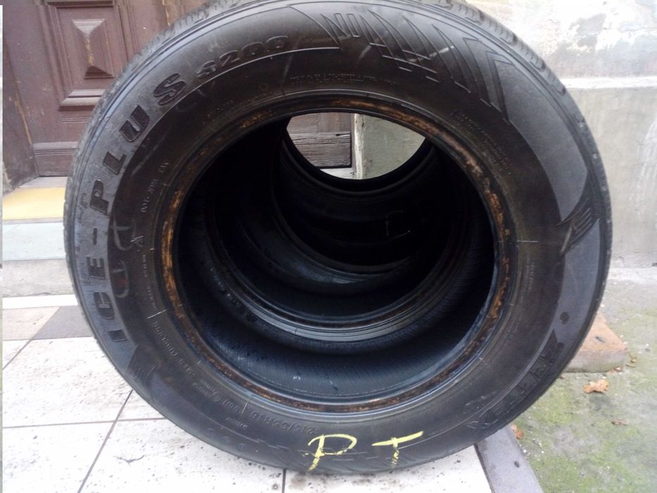 Sprzedam opony wielosezonowe 215/65/16 używane