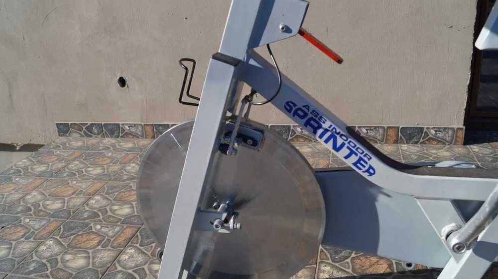 Rower spinningowy