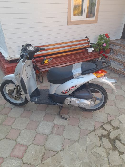 Продам скутер на ходу