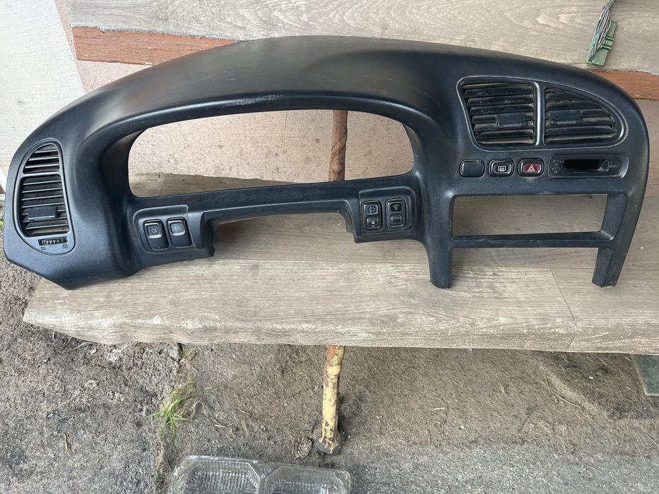 Накладка торпеди Мазда 323f ba 1995-1998