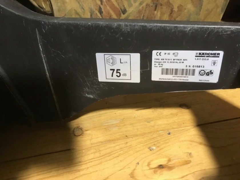 Zamiatarka profesjonalna Karcher KM 70/30 C Bp Pack Adv