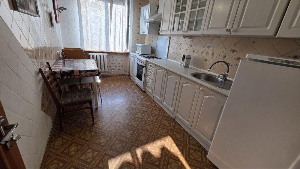 Продам 3-кімнатну квартиру на Жукова. Одеса Таїрова (340-154)