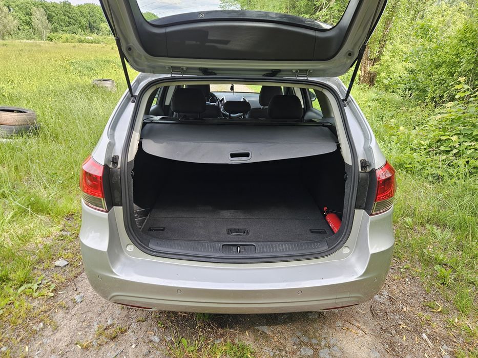 Chevrolet Cruze 2013  рік 1.7 дизель для військових