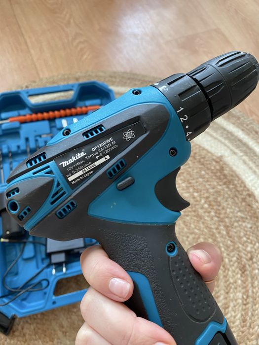 Дрель шуруповерт Makita
