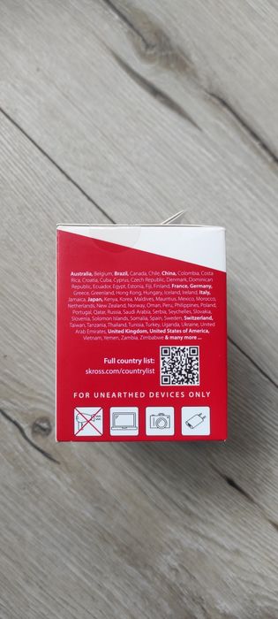 Uniwersalny adapter podróżny SKROSS