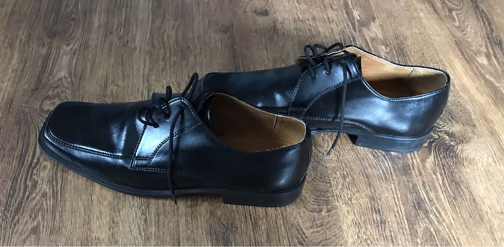 Buty męskie wizytowe skórzane rozmiar 39