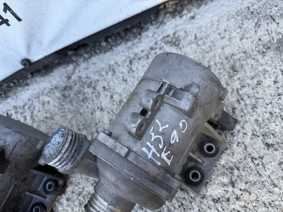 Bmw e90 e60 e83 e84 n52 електро помпа