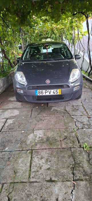 Fiat Punto - ano 2015 impecável !!!