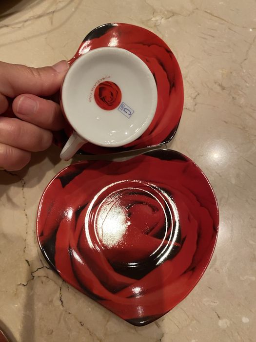 Conjunto de chávena e 2 pratos