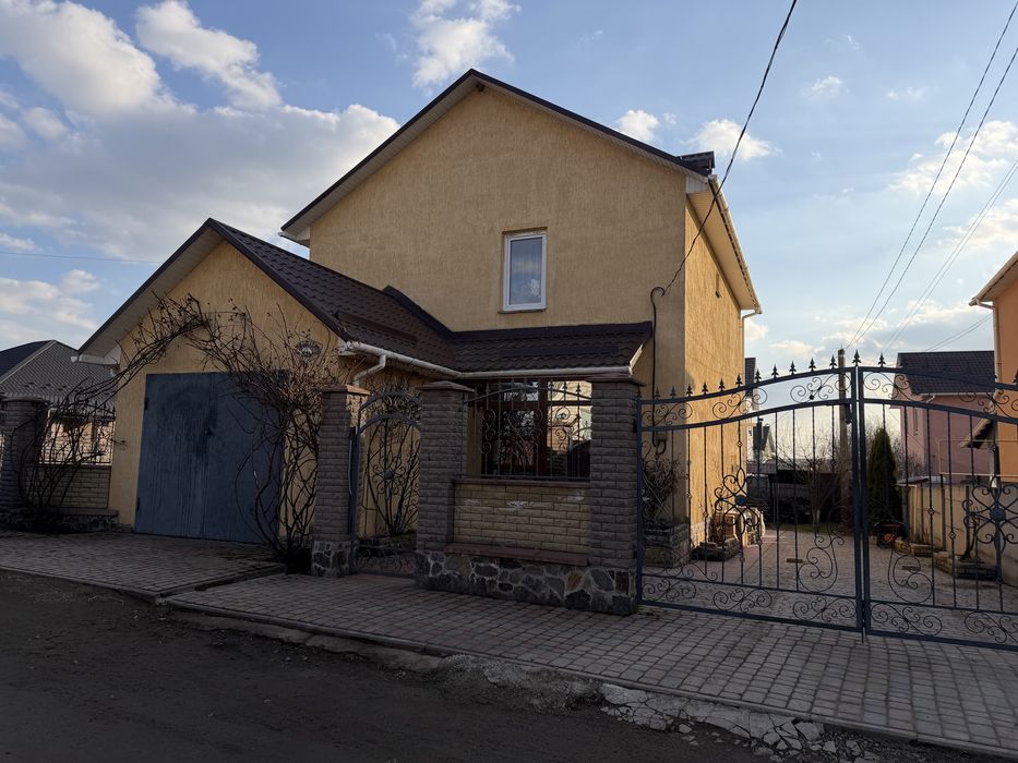 Продам будинок неподалік Вінниці