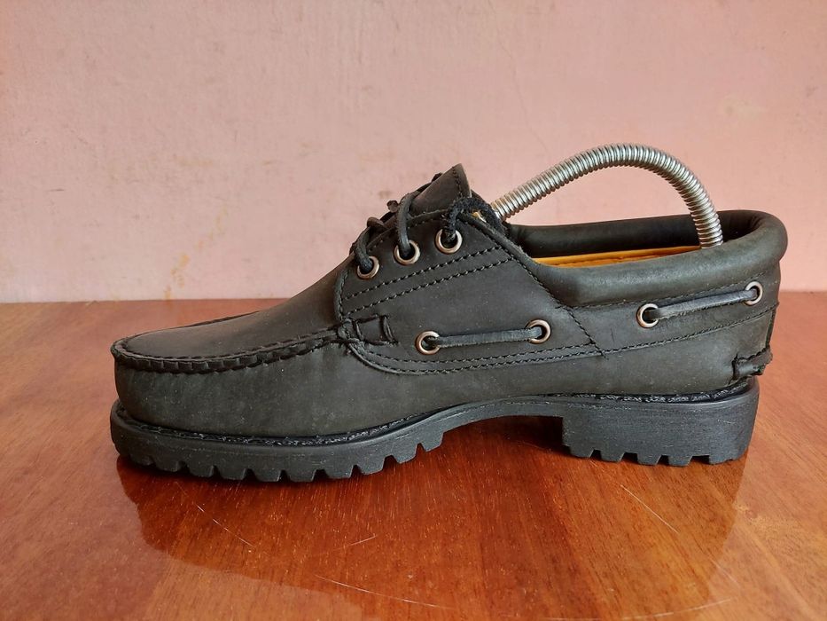 Топсайдери  timberland  оригінал 

Стан класний 

Розмір по бірці: 7.5