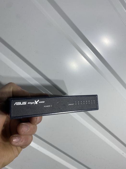 мережевий комутатор (switch) ASUS GigaX 1008/G.