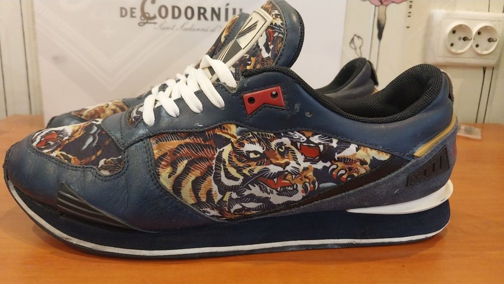 Продам мужские кожаные демисезонные оригинальные кроссовки Kenzo Paris