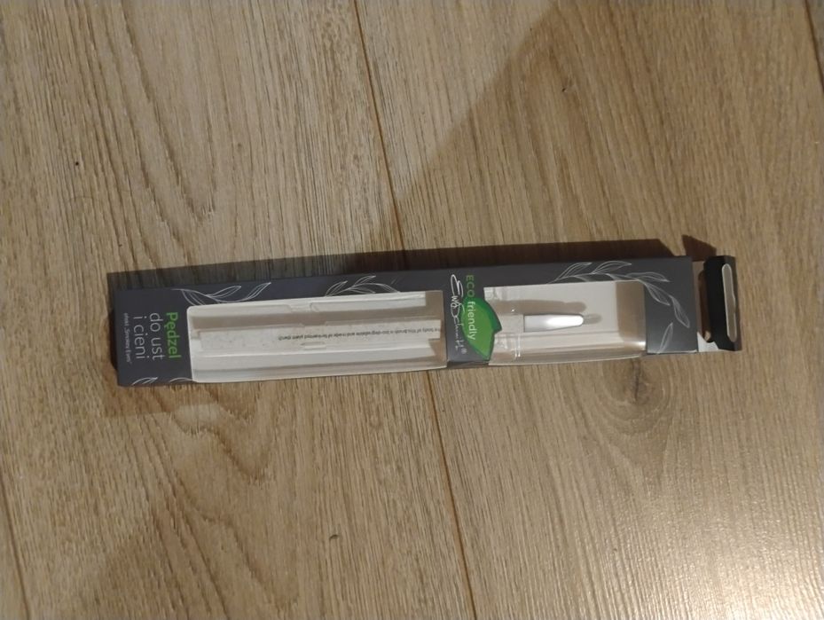 Pędzel do ust i cieni Ewa Schmidt