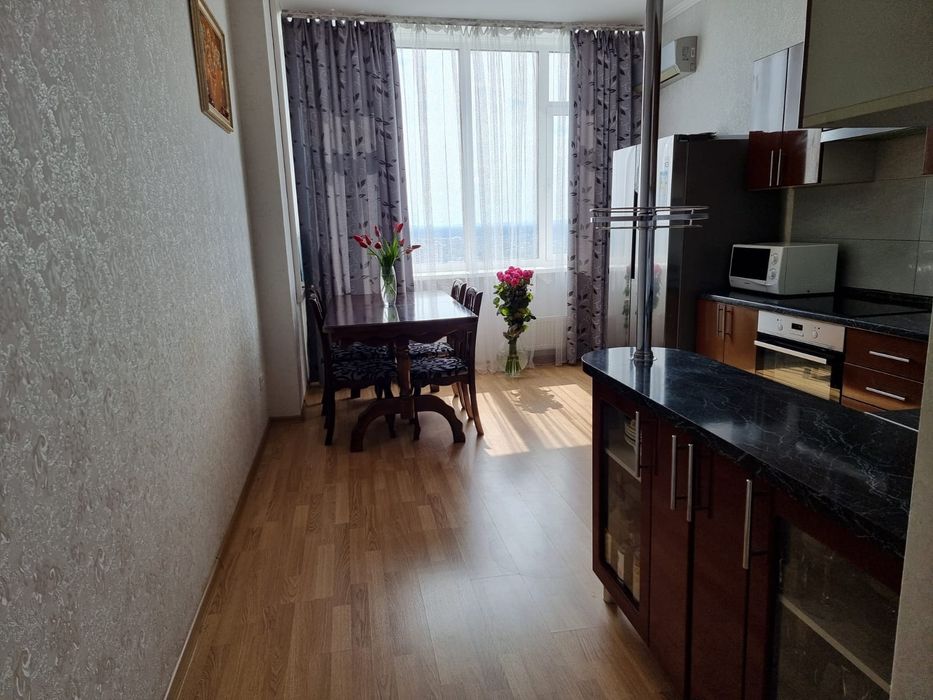Продам 3 кімнатну квартиру Бровари Зелений кватал