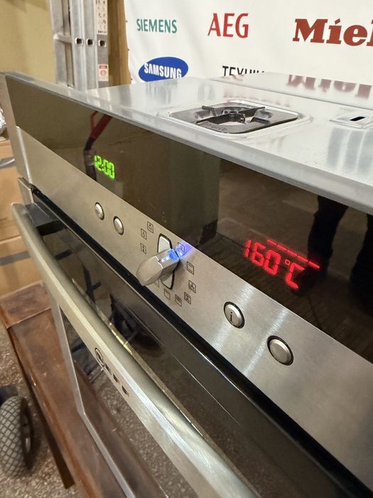 Духовий шкаф вбудований Neff B85E74N0MC з Німеччини