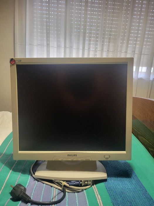 Monitor PC Philips 18" LCD formato 4:3