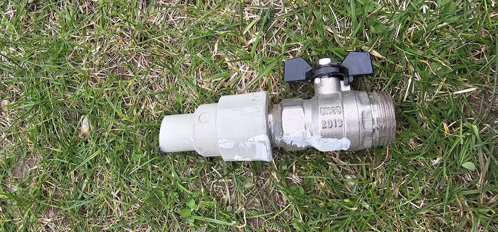 Zawór kulowy motylkowy