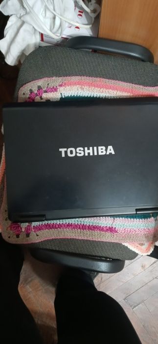 Ноутбук Toshiba satellite
