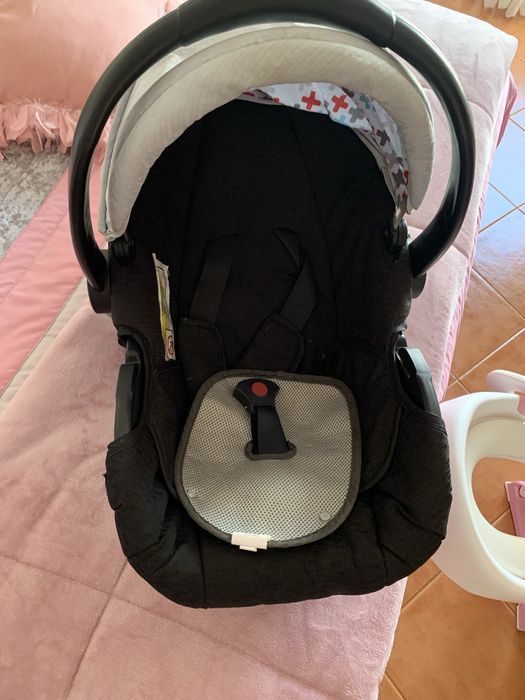 Vendo cadeira-auto (ovo) usada poucas vezes, como nova!