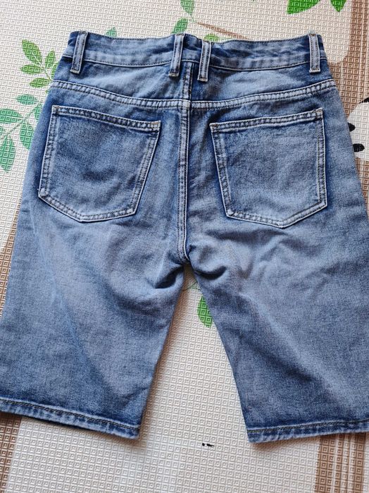 Nowe Meskie spodnie jeansowe 28