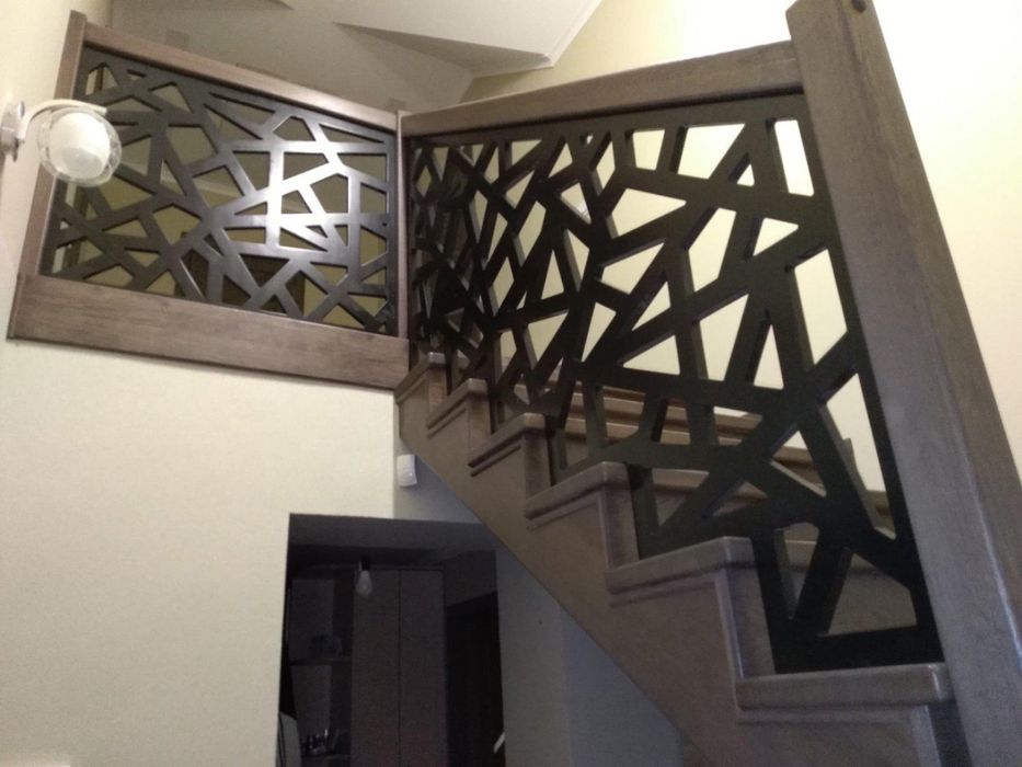 Сходи.із деревини,набудьяку складність.