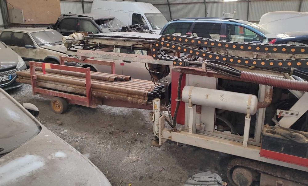 COMACCHIO GEO 305 wiertnica geotechniczna na gąsienicach 2005 rok