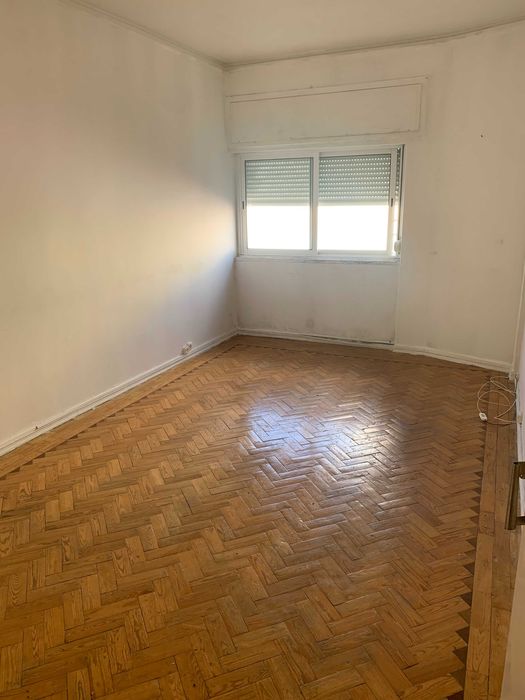 T2 SACAVÉM - BOM INVESTIMENTO