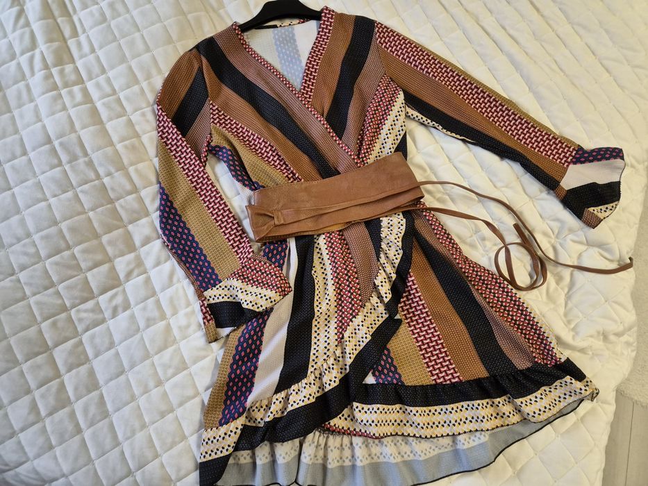 Krótka sukienka  kopertowa