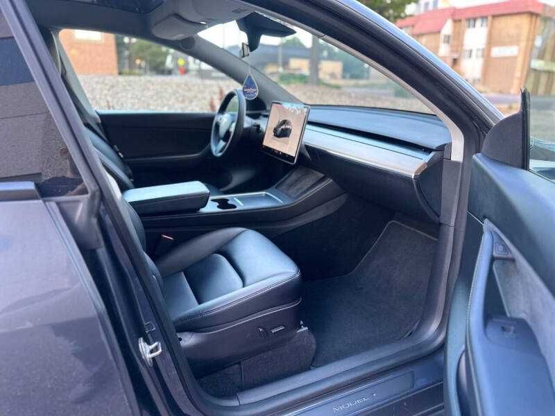 2022 Tesla Model Y Long Range