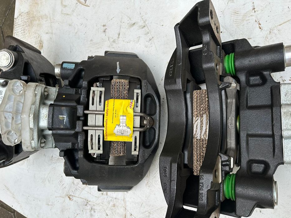 Розборка напівпричепів Ось,Вісь saf Mercedes Мерседес саф JOST